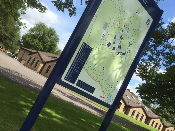 Map signs, location signs, information signs, park signs, instruction signs, way-finding signs