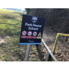 directional post and panel 